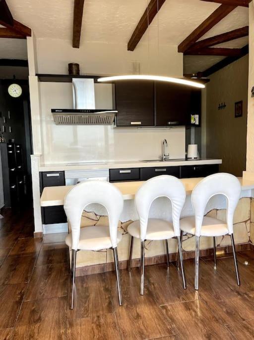 Bereli Beach Apartment Меленара Екстериор снимка